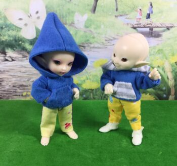 RealPuki Sweatshirt and Jeans - Image 3