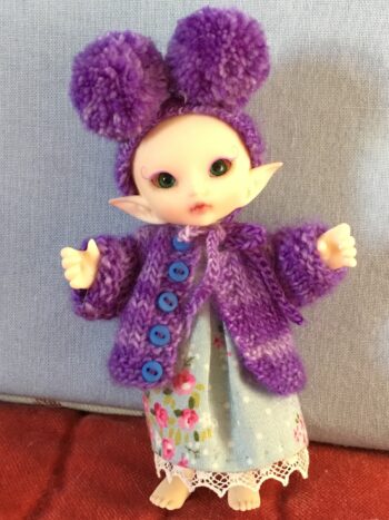 1:12 BJD Pom-pom Hat and Sweater - Image 3