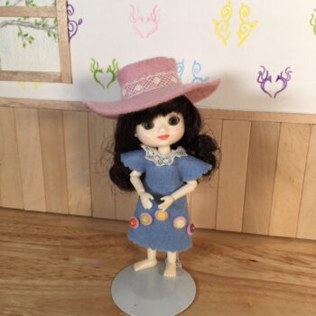 1:12 BJD Wide Brimmed Hat - Image 4