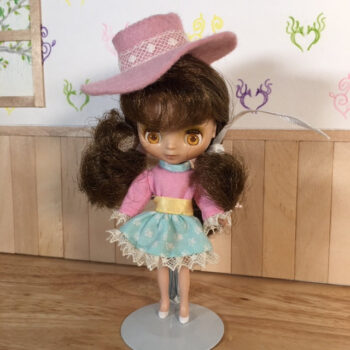 1:12 BJD Wide Brimmed Hat - Image 6