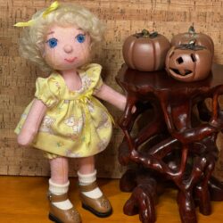 20cm Dolly