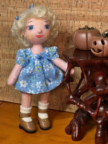 20cm Dolly - Image 5