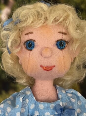 20cm Dolly - Image 10