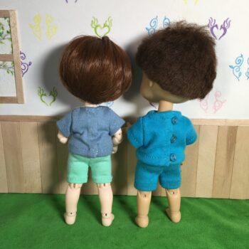 1:8 Scale Play Outfit - Image 6