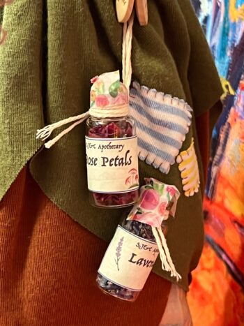 Elf Granny - Image 8