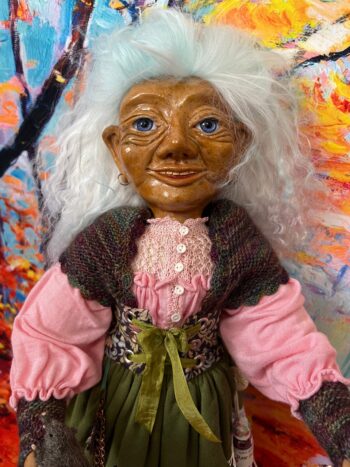Elf Granny - Image 6