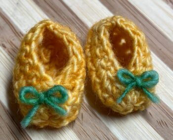 Nappy Choo Crocheted Layette - Image 6