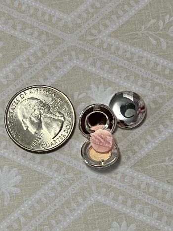 Fashion Doll Makeup Compact - Image 3
