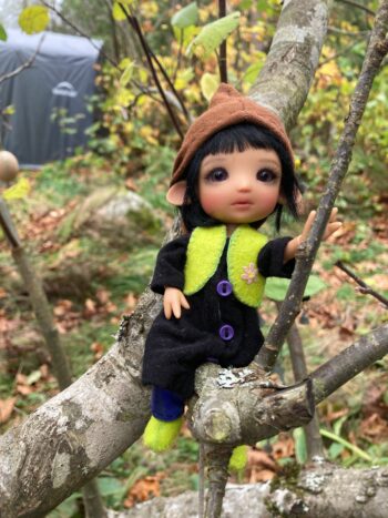 1:8 Scale Woodland Hood, Elf Hat and Shoes - Image 4