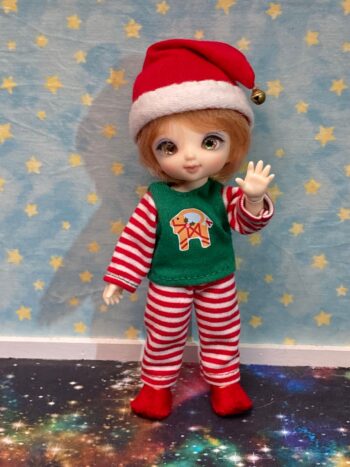 1:8 Scale Woodland Hood, Elf Hat and Shoes - Image 6