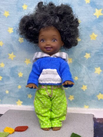 PukiPuki Sweatshirt and Jeans - Image 13