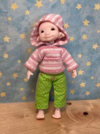 PukiPuki Sweatshirt and Jeans - Image 12