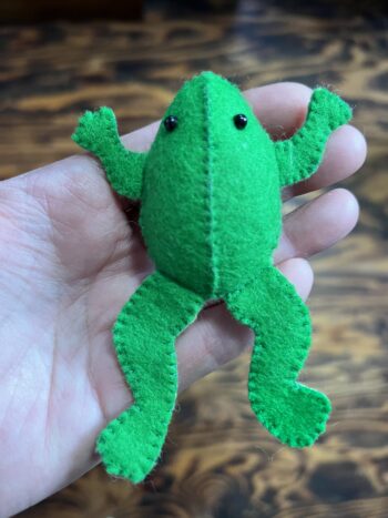 Felt Frog Sewing Pattern – Faerie Rags 'n' friends
